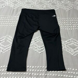 The North Face Crop Leggings. Size Large.
